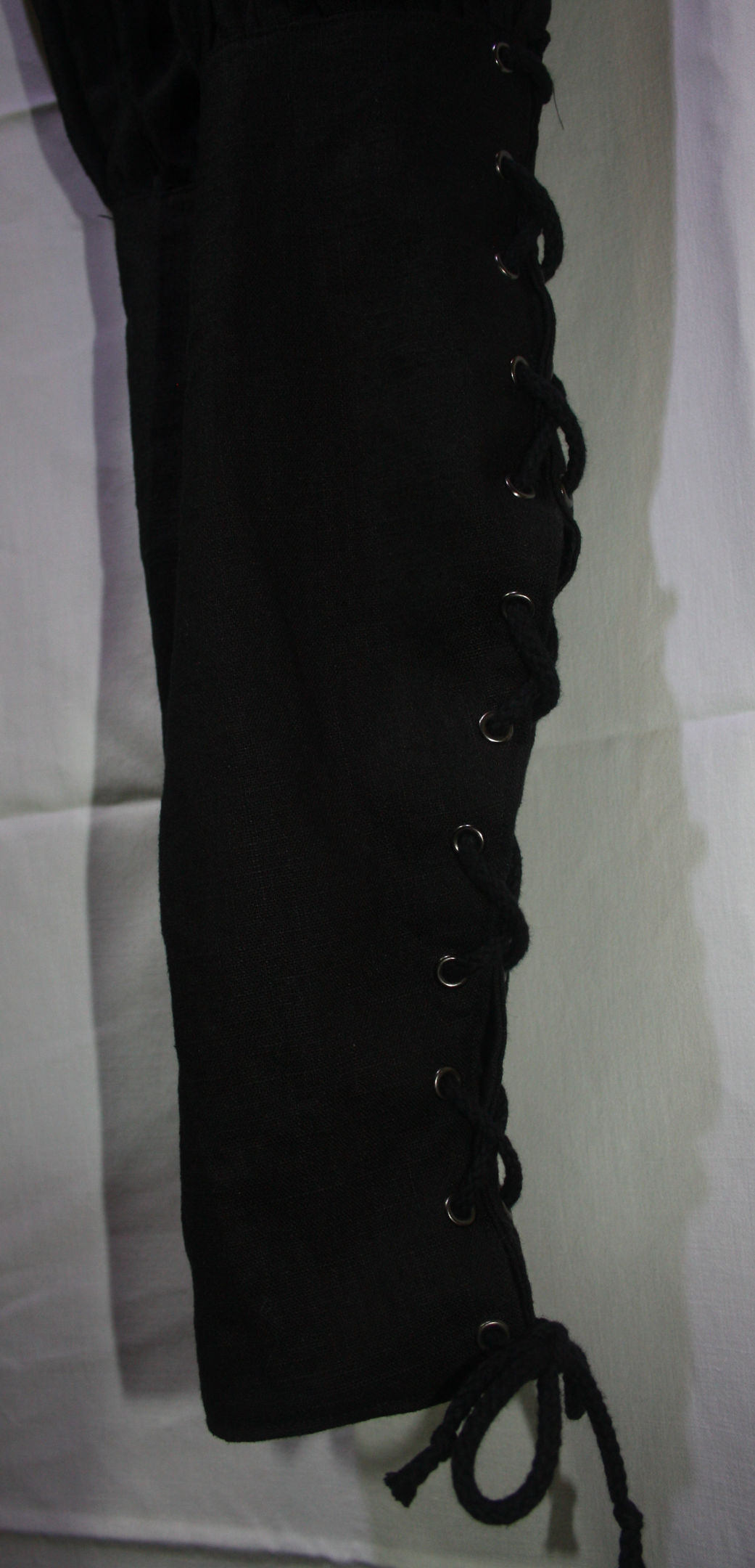 Wikingerhose Detail Bein